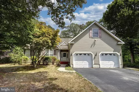 17630 Meadow Dr, Bridgeville, DE 19933
