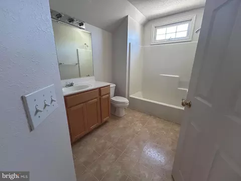 Bath - 15 Avondale Dr, Ocean View, DE 19970 photo 2 of 3