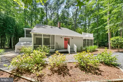 12 Bridge Rd, Bethany Beach, DE 19930