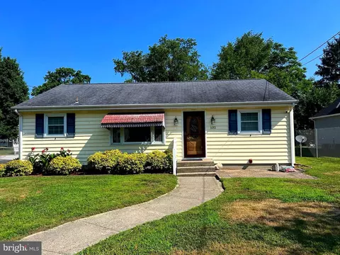 102 Sussex Ave, Bridgeville, DE 19933