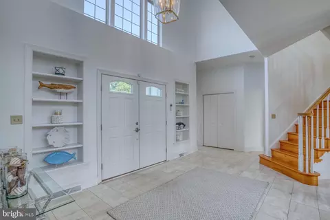 Entry Way - 140 E Side Dr, Rehoboth Beach, DE 19971 photo 2 of 3