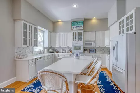 Kitchen - 140 E Side Dr, Rehoboth Beach, DE 19971 photo 2 of 4