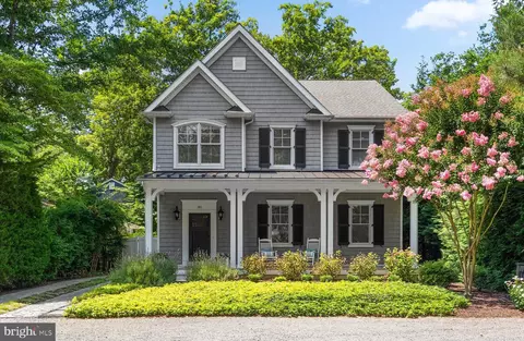 141 Henlopen Ave, Rehoboth Beach, DE 19971
