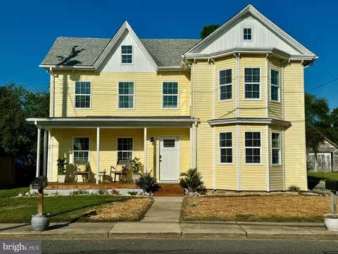 12 Clayton Ave, Frankford, DE 19945