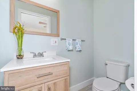 Bath - 211 Wilson St, Georgetown, DE 19947 photo 1 of 5