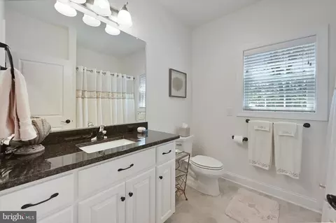 Bath - 6475 Pleasant Dr, Laurel, DE 19956 photo 1 of 2