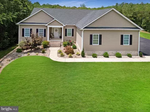 Exterior - 6475 Pleasant Dr, Laurel, DE 19956 photo 1 of 5