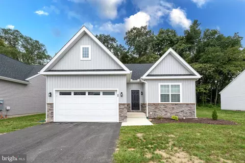 212 Danfield Dr, Seaford, DE 19973
