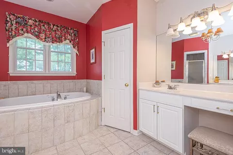 Bath - 32 Willow Oak Ave, Ocean View, DE 19970 photo 9 of 12