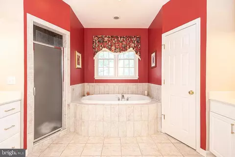 Bath - 32 Willow Oak Ave, Ocean View, DE 19970 photo 10 of 12