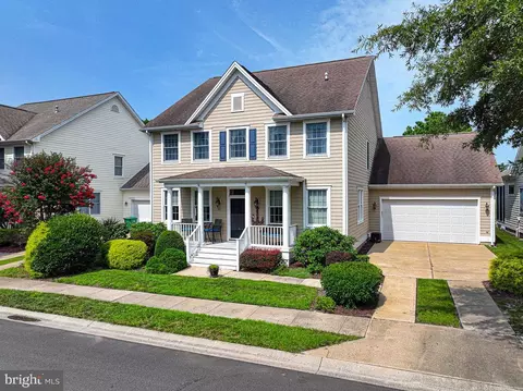 32 Willow Oak Ave, Ocean View, DE 19970