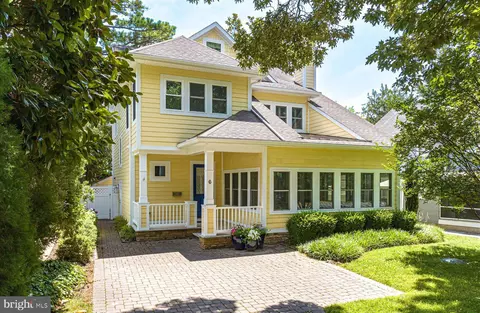 6 Columbia Ave, Rehoboth Beach, DE 19971