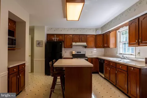 Kitchen - 9 Fairway East Dr, Georgetown, DE 19947 photo 3 of 5