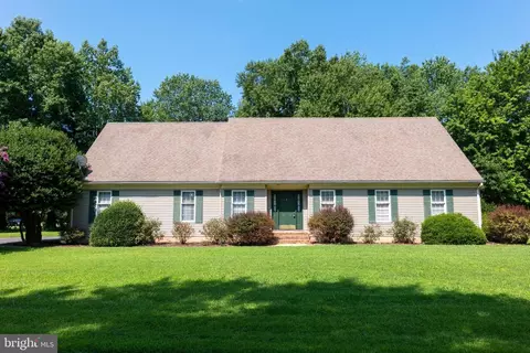 9 Fairway East Dr, Georgetown, DE 19947