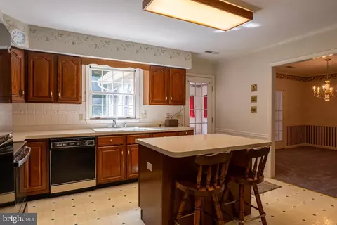 Kitchen - 9 Fairway East Dr, Georgetown, DE 19947 photo 4 of 5