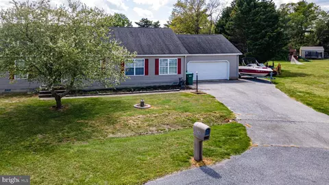 28 Rosebush Ct, Milford, DE 19963