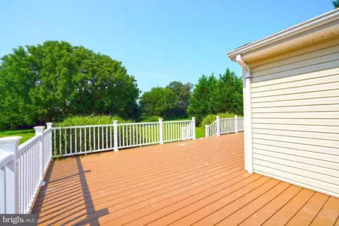 Exterior - 132 Creek Dr, Milton, DE 19968 photo 3 of 8