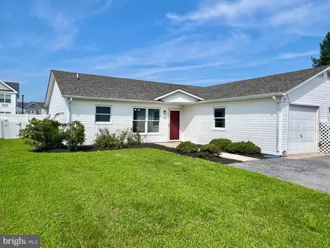 206 Magnolia Dr, Millsboro, DE 19966
