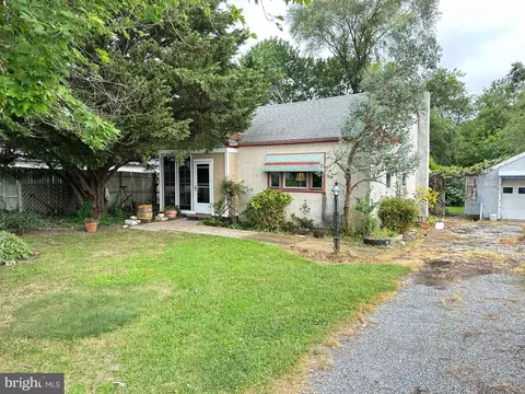 33823 Clay Rd, Lewes, DE 19958