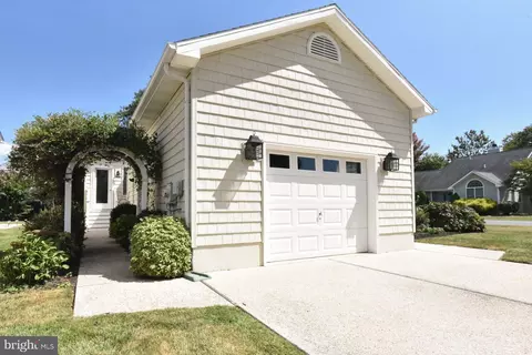 949 Hawksbill St, Bethany Beach, DE 19930 photo 3