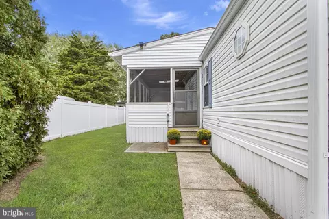 35611 Wolfe Neck Rd, Rehoboth Beach, DE 19971