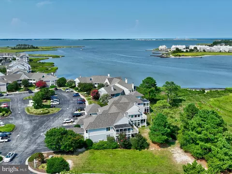 30470 Shore Ln #4, Ocean View, DE 19970