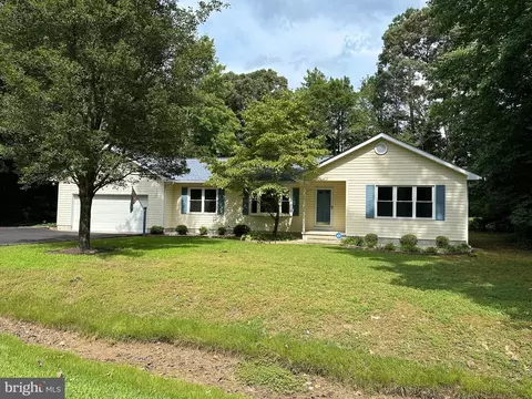 26 Falcon Crest Dr, Harbeson, DE 19951