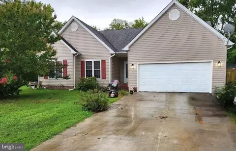 6 Robinson Cir, Seaford, DE 19973