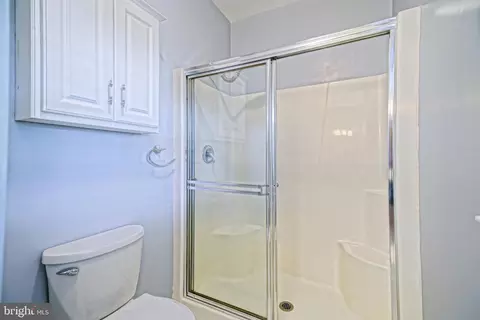 Bath - 33094 E Light Dr, Lewes, DE 19958 photo 2 of 4