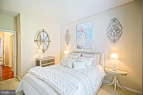 Bedroom - 33094 E Light Dr, Lewes, DE 19958 photo 9 of 17