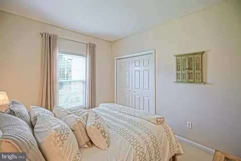 Bedroom - 33094 E Light Dr, Lewes, DE 19958 photo 11 of 17