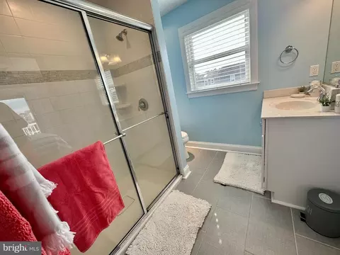 Bath - 215 2nd St, Bethany Beach, DE 19930 photo 8 of 10
