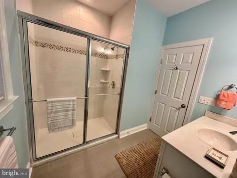 Bath - 215 2nd St, Bethany Beach, DE 19930 photo 6 of 10