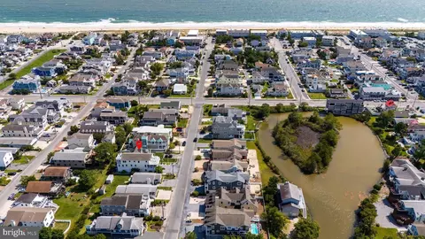 View/Area - 215 2nd St, Bethany Beach, DE 19930 photo 5 of 8