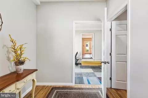 Entry Way - 31312 Pine Pl, Ocean View, DE 19970 photo 4 of 8