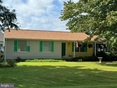 11 Grants Ave, Ocean View, DE 19970 photo 4