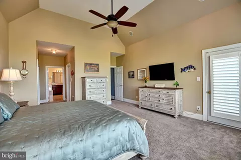 Bedroom - 37481 Seaside Dr, Ocean View, DE 19970 photo 2 of 7