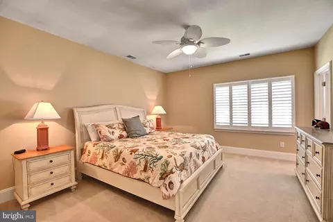 Bedroom - 37481 Seaside Dr, Ocean View, DE 19970 photo 7 of 7