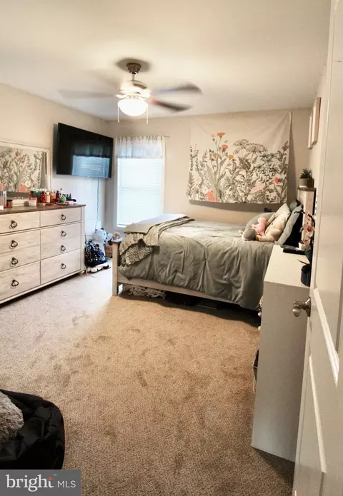 Bedroom - 6435 Pleasant Dr, Laurel, DE 19956 photo 3 of 4