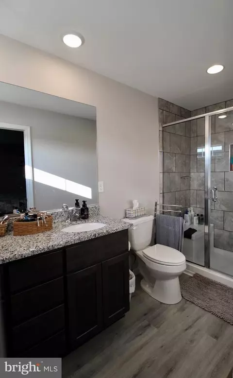 Bath - 6435 Pleasant Dr, Laurel, DE 19956 photo 1 of 2