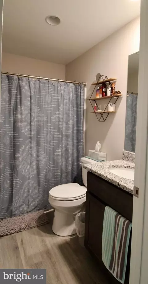 Bath - 6435 Pleasant Dr, Laurel, DE 19956 photo 2 of 2