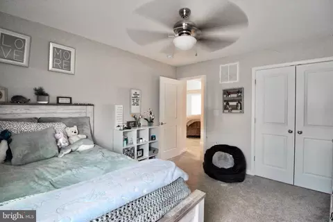 Bedroom - 6435 Pleasant Dr, Laurel, DE 19956 photo 4 of 4