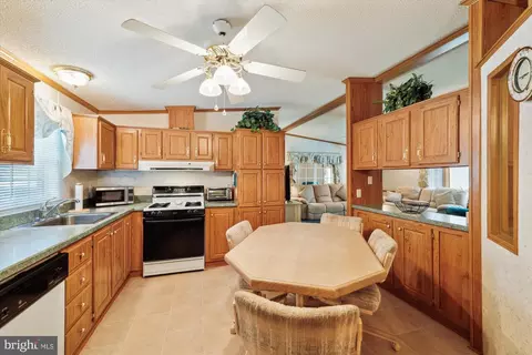 30932 Maplewood Rd, Ocean View, DE 19970 photo 23