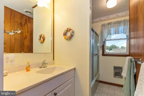 38207 Piney Point Rd, Ocean View, DE 19970 photo 31