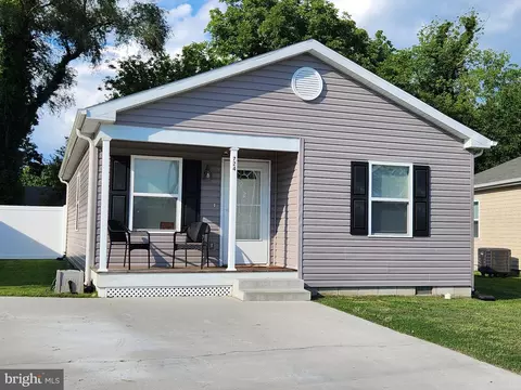 724 E Poplar St, Seaford, DE 19973