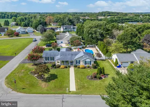 18442 Linden Ln, Lewes, DE 19958