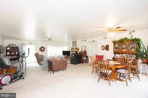 6451 Leslie Ln, Laurel, DE 19956 photo 14