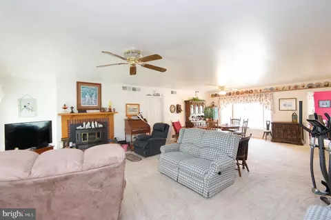 6451 Leslie Ln, Laurel, DE 19956 photo 5