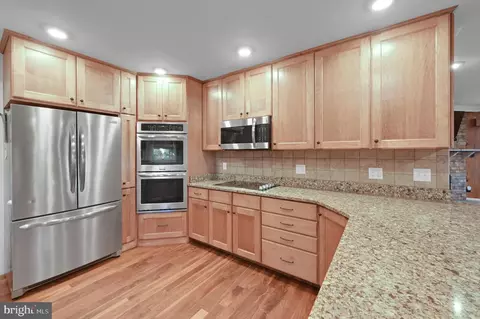 Kitchen - 201 Old Laurel Rd, Georgetown, DE 19947 photo 2 of 4