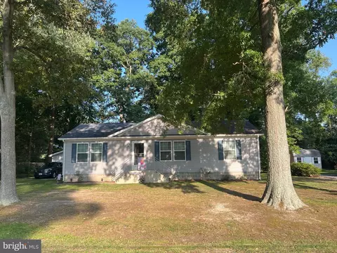 23741 Elmwood Ave, Lewes, DE 19958